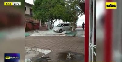 “Militar ebrio” desciende con su vehículo la escalinata del mirador de Ita Pytã Punta