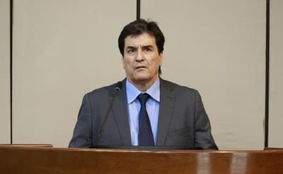 El Senado elige a Gustavo Santander para integrar la Corte 