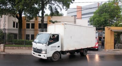 Envían maletines electorales a distintas localidades del país