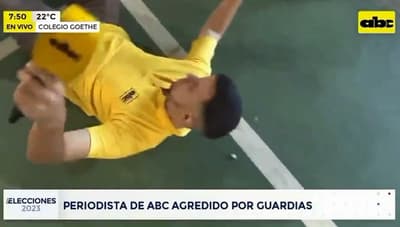 Periodista de ABC termina en el piso tras agresión de custodio de HC 