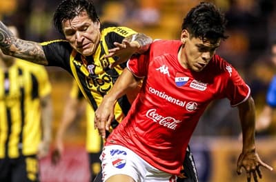 Guaraní y Nacional igualan en Dos Bocas 