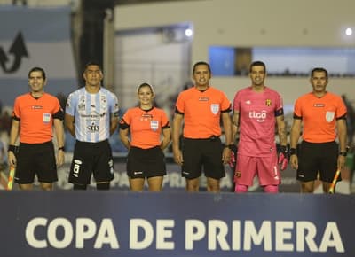 Guaireña y Guaraní empatan en partido histórico 