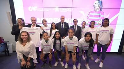 Presentan programa de empoderamiento de niñas a través del fútbol 