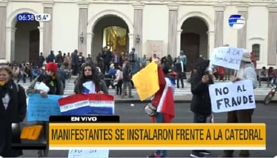 Seguidores de Payo Cubas se manifiestan en zona del Congreso Nacional