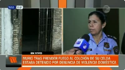 Detenido por violencia familiar muere tras quemar colchón en el calabozo