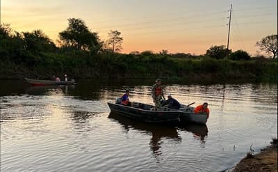 Padre e hijo mueren ahogados tras hundimiento de un bote en Piquete Cué