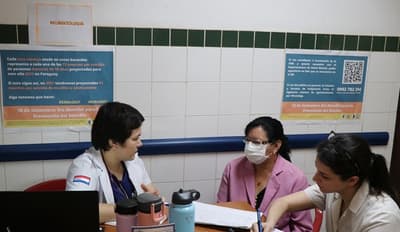 UNA ofrece atenciones médicas para su comunidad educativa