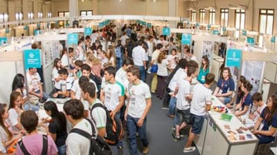 Estudiantes recurren a la solidaridad para participar de feria en Foz de Iguazú