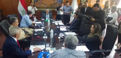 Nuevo Consejo del IPS: Asumen dos polémicos miembros