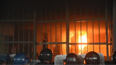 Reos toman el control de Tacumbú y piden la renuncia de Barchini