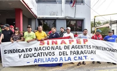 Guardiacárceles vuelven a huelga de hambre