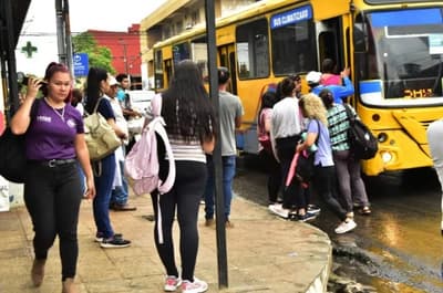 Anuncian protestas por fallas del transporte público