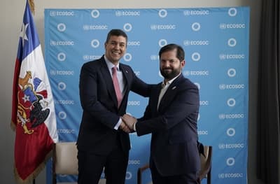 Santiago Peña afronta agenda intensiva en visita oficial a Chile
