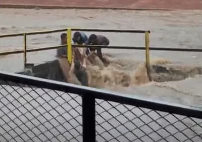 Dramático rescate en San Lorenzo y alerta en Asunción por raudales