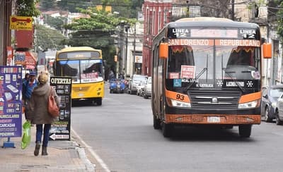 Huelga de choferes sigue en duda pese a principio de acuerdo