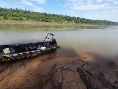 Autopsia confirma que escribana se arrojó al río con sus hijos