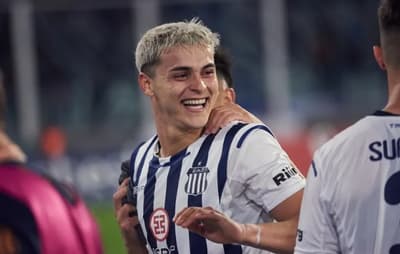 ¿Sosa rumbo a la Premier? Newcastle United se suma a la puja
