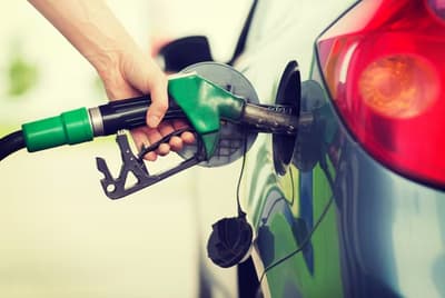 Conacom inicia investigación a emblemas privados por subas en el precio del combustible