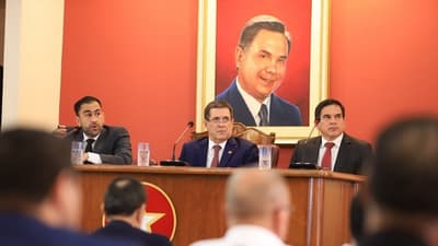 ANR: Convencionales buscan bloquear a 'paracaidistas'