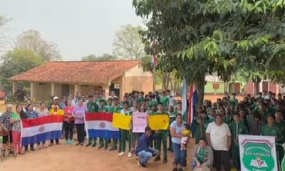 Padres exigen devolución de horas cátedras en colegio de Yrybucuá
