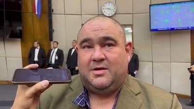 Jatar Fernández denuncia a poblador en medio de escándalos pendientes