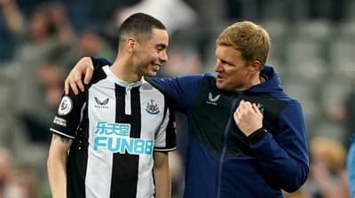 DT del Newcastle resalta a Almirón como clave y descarta rumores de salida
