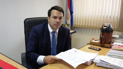 Juez advierte que no vacunar a niños es delito