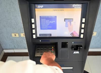 Censo digital obligatorio para jubilados de la Caja Fiscal del MEF