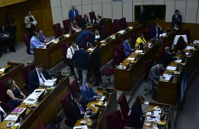 Senado rechaza proyecto sobre caso Villarrica por bloqueo cartista