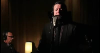 Paraguayo sorprende con versión en guaraní de “Bohemian Rhapsody”