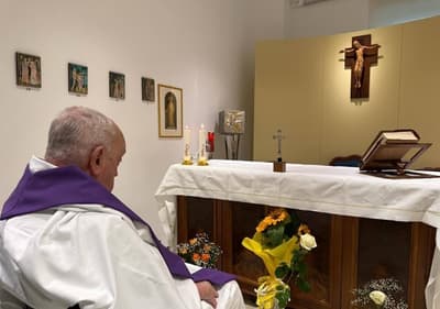 Primera foto del papa Francisco tras 31 días hospitalizado