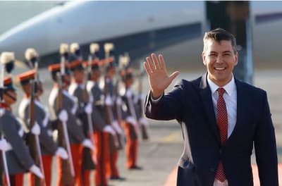 Agencia vinculada a Peña monopoliza contratos de pasajes aéreos