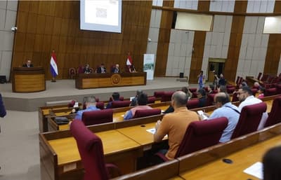 Propuesta para reducir jornada laboral divide opiniones