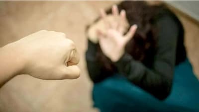 Adolescente fue agredida por una compañera con complicidad de adultos