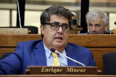 Exdiputado duplica salario como asesor en cinco meses