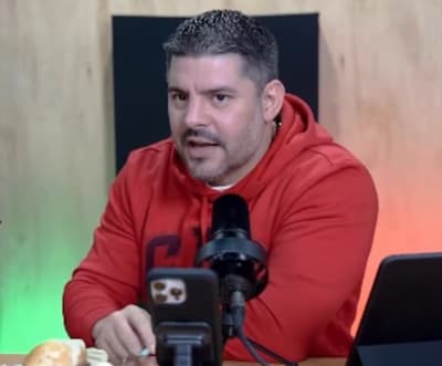 “Nenecho Media”: el intendente intervenido lanza su propio podcast