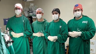 Clínicas realiza su primera cirugía funcional en paciente con Parkinson despierto