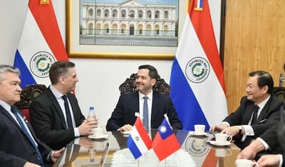 Taiwán impulsa uso de IA en salud pública paraguaya