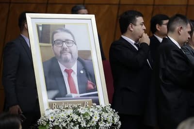 Coronel Oviedo declara duelo distrital por el fallecimiento del diputado Derlis Rodríguez