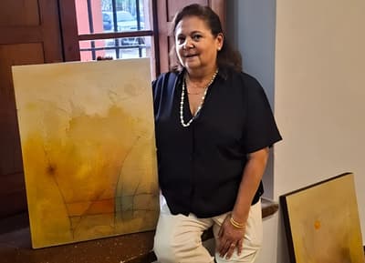 Embajada del Perú presenta muestra de Narda Allende
