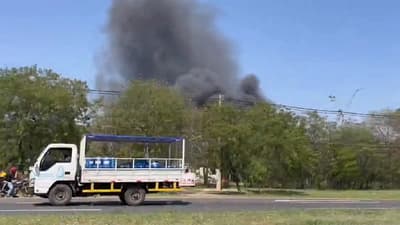 Bomberos controlan incendio cerca del Parque Ñu Guasu