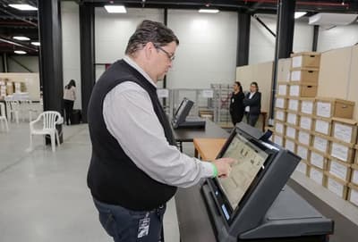 TSJE impulsa alquiler de máquinas de votación