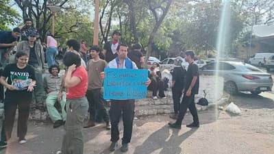 Jóvenes en vigilia exigen liberación de 31 detenidos