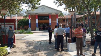 Investigadores alertan sobre retrasos en fondos del Conacyt