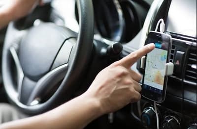 Choferes de plataformas advierten falta de movilidad