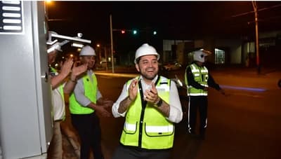 Asunción activó un cruce semafórico sobre la Avda. Eusebio Ayala sin haber completado las obras de señalización y la pintura vial