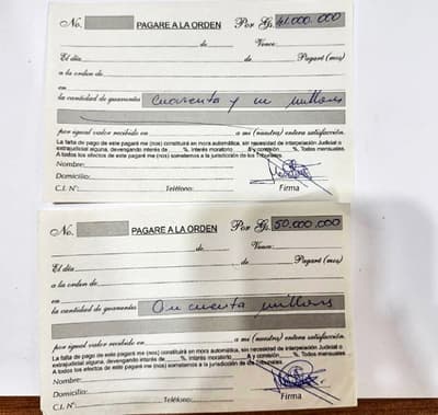 Hallan 74 pagarés irregulares en estudio de abogada Zully Ortiz