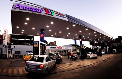 Petropar reduce 250 guaraníes en sus naftas y diésel