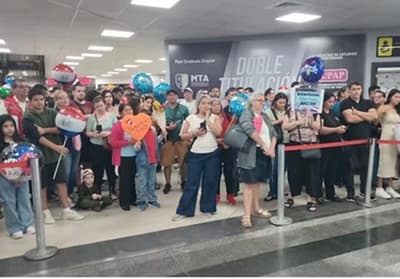 Semana Santa: emotivo regreso de paraguayos al país
