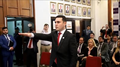 Fiscalía abre causa penal contra Hernán Rivas por documento falso